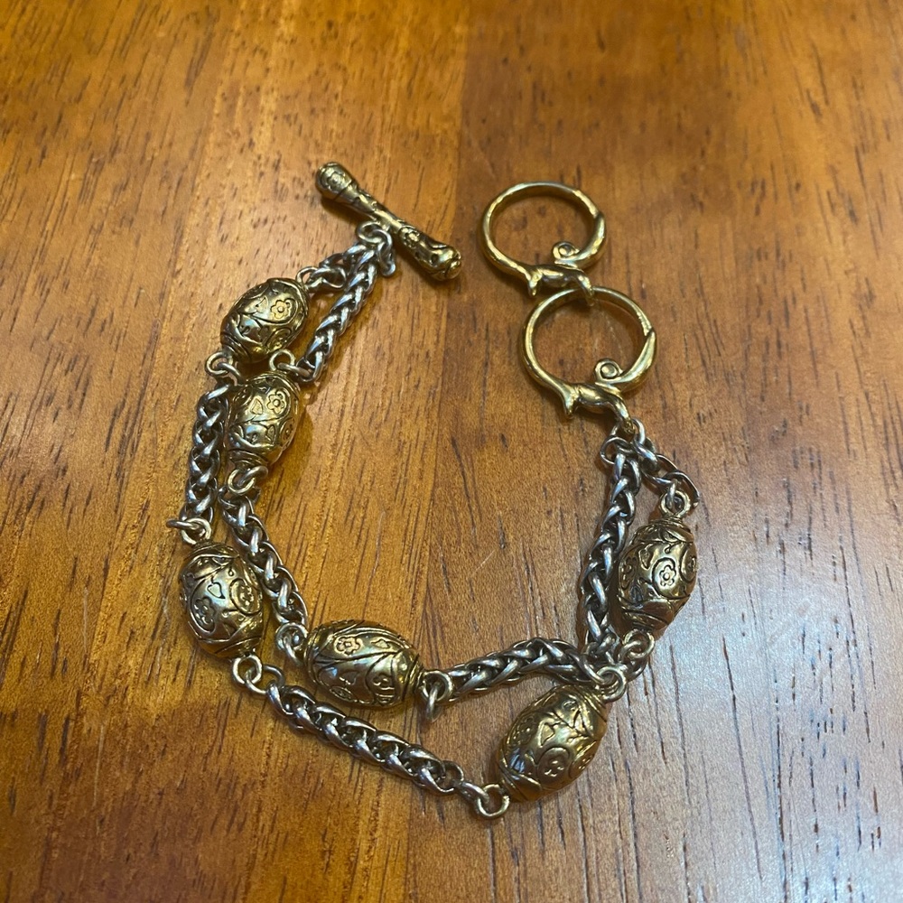 Signed Double Bracelet
Wheat Chain Filigree
Flower Floral Egg Charms